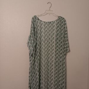 Elegant Green Patterned Dress
